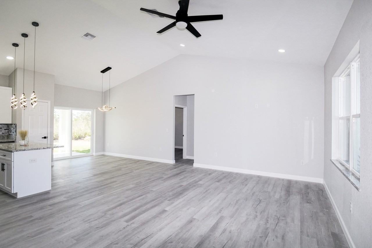4625 Cortez Blvd - Photo 7 of 20