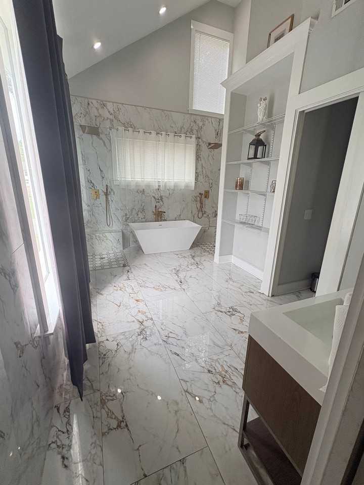 2475 Hillside Ave - Photo 2 of 3