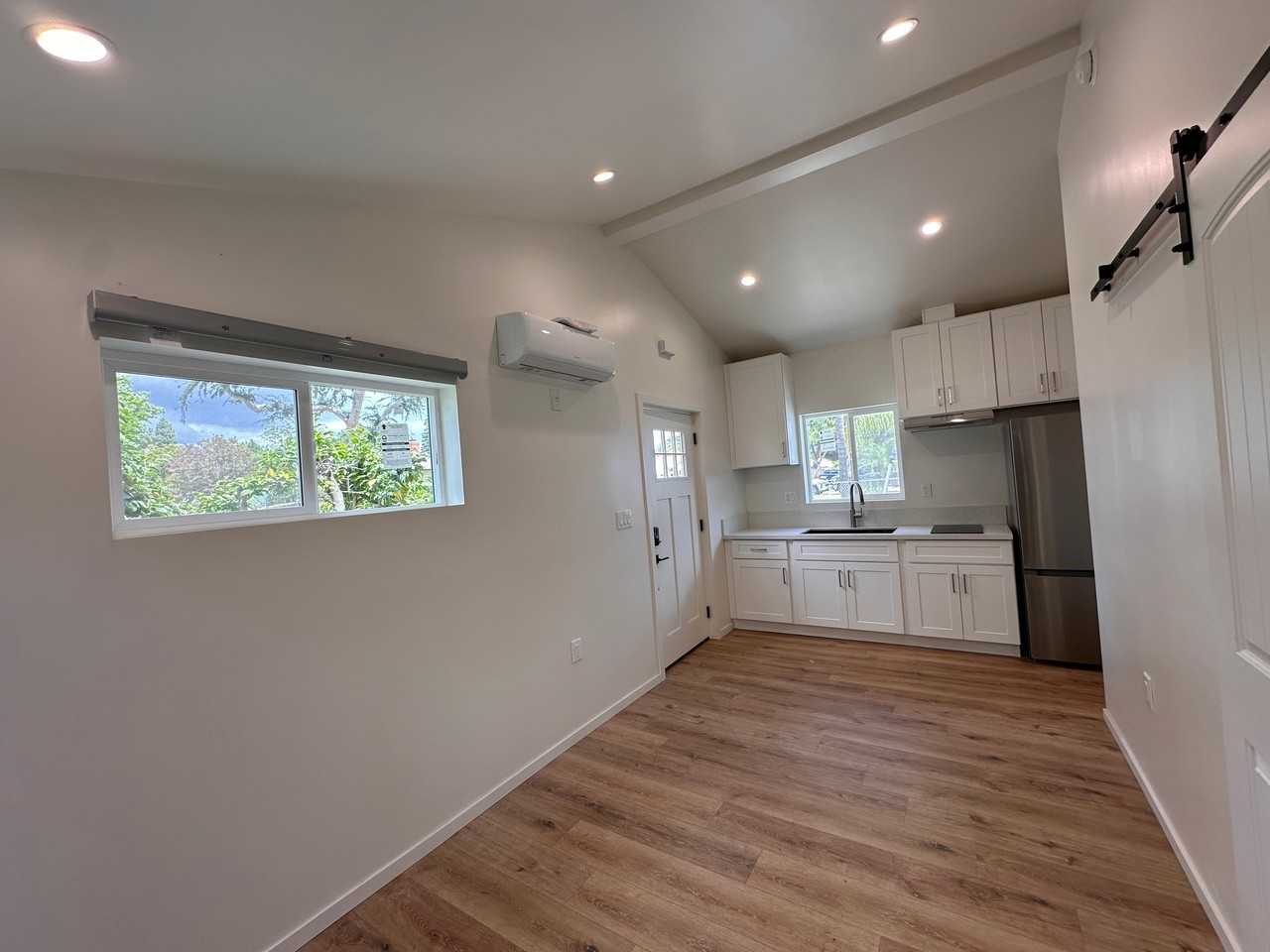 250 Ford Ave #A - Photo 3 of 7