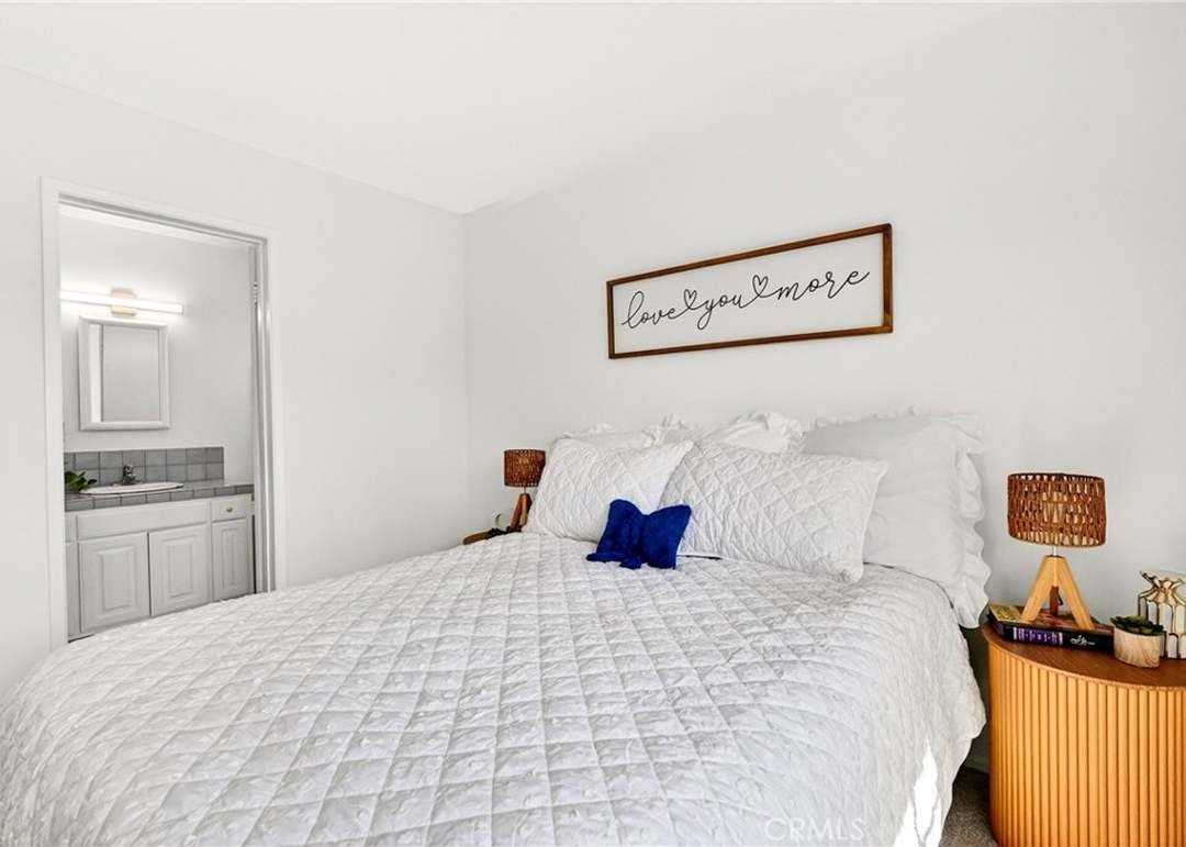 12702 Taylor St - Photo 6 of 17