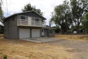 featured image of 101 S 6th St W