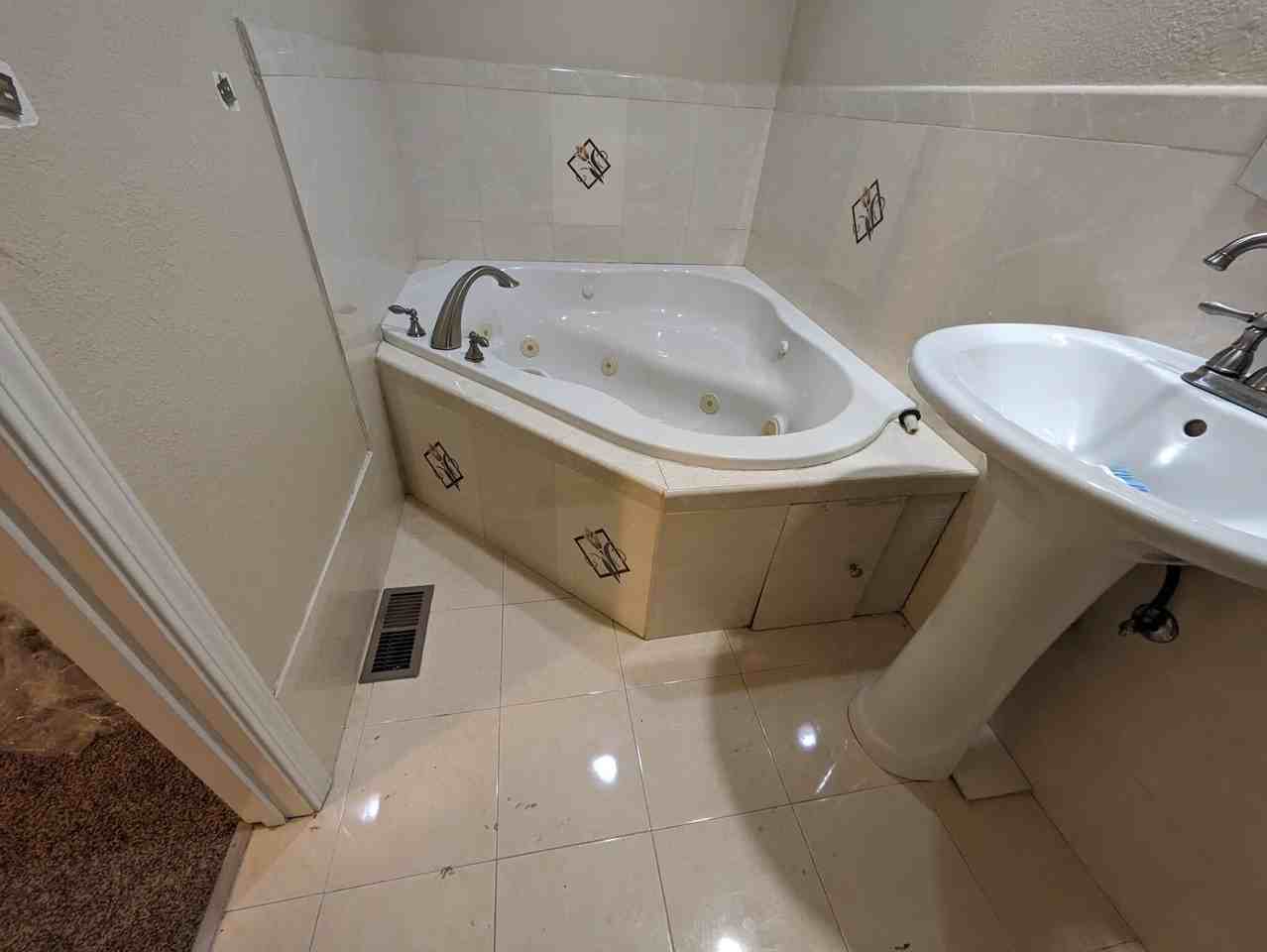 2456 Palmvilla Ct - Photo 4 of 13