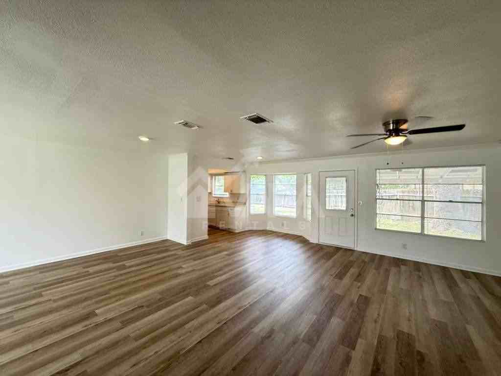 6607 Benhill - Photo 7 of 19