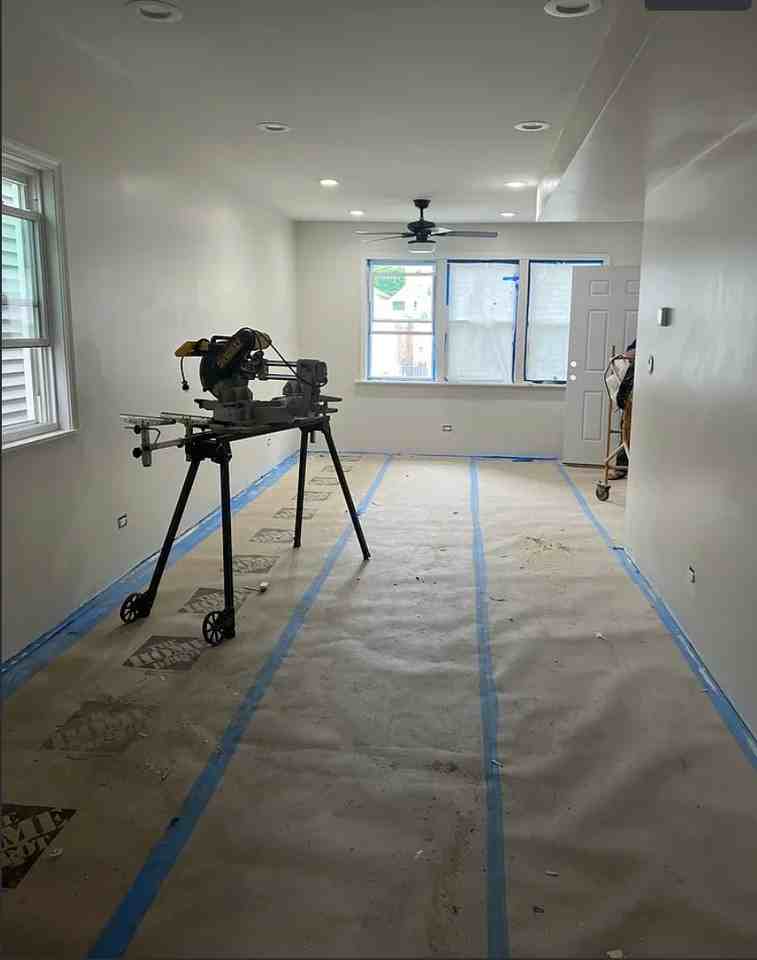 2821 N Campbell Ave #1F - Photo 2 of 5