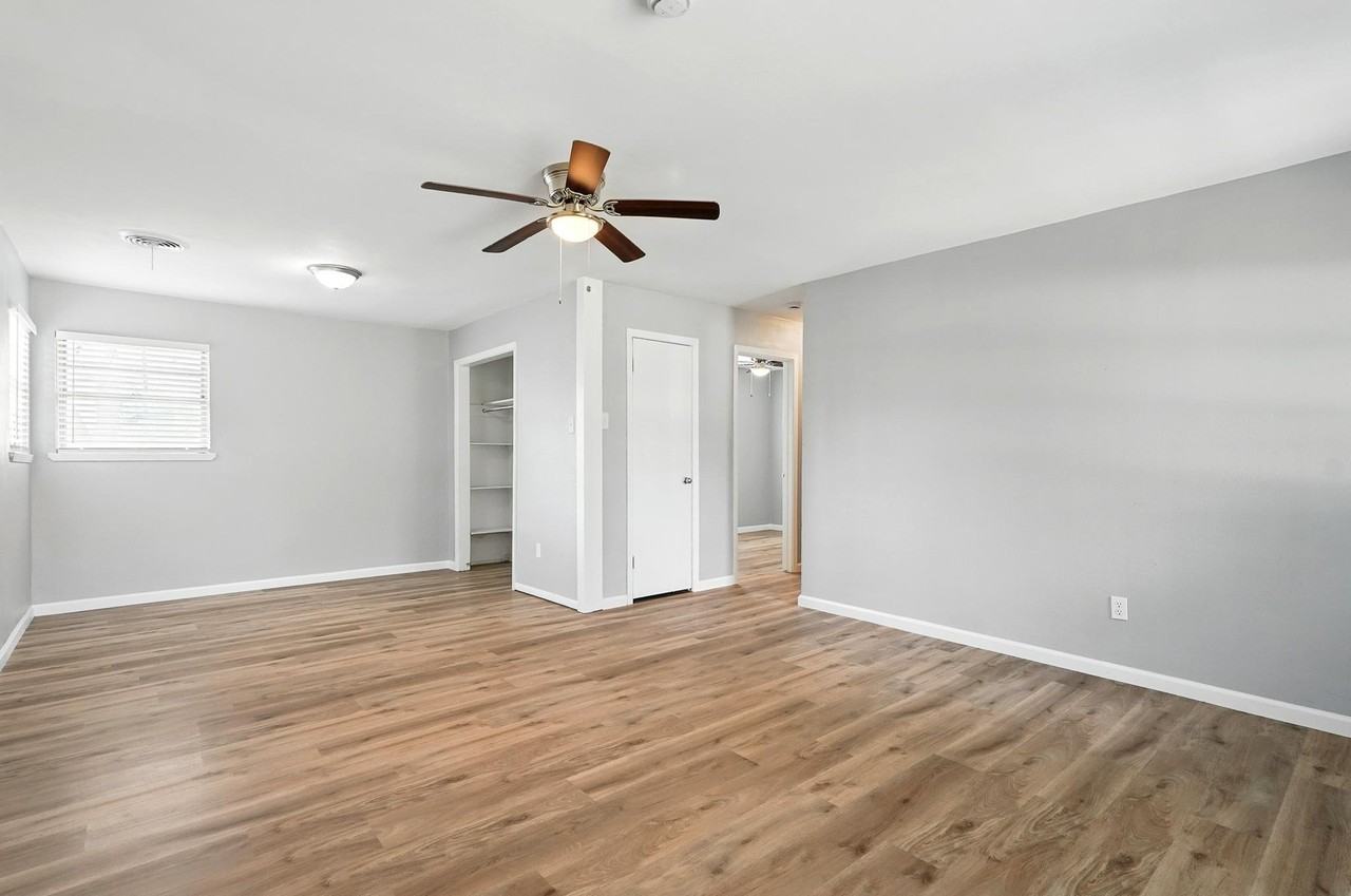 5107 Durango Dr - Photo 3 of 20