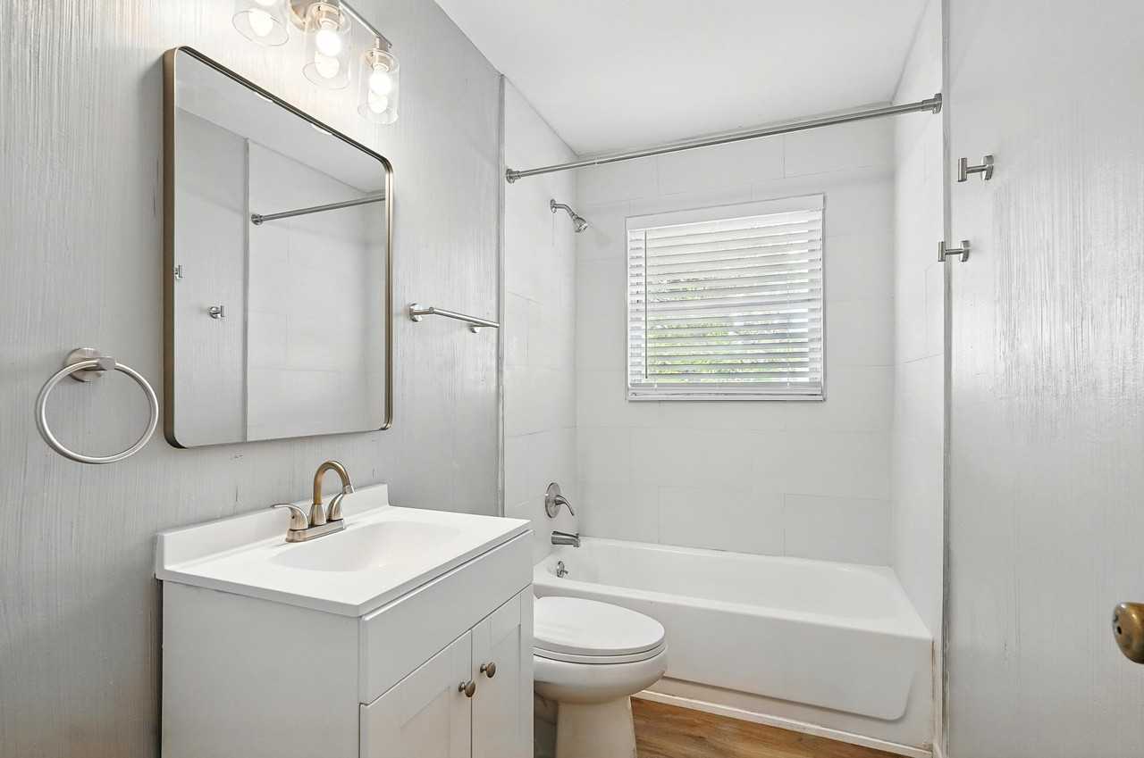 5107 Durango Dr - Photo 5 of 20