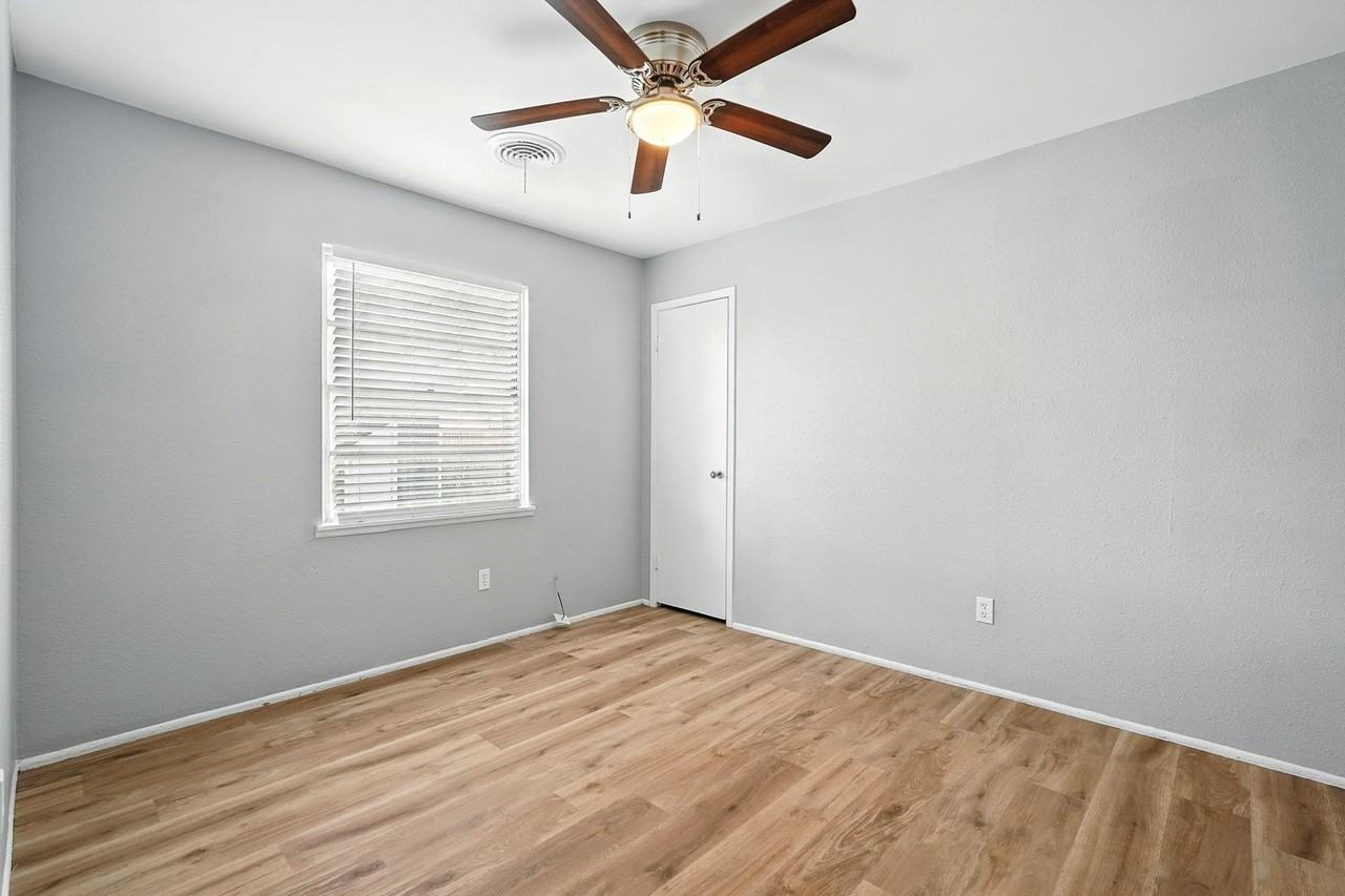 5107 Durango Dr - Photo 7 of 20