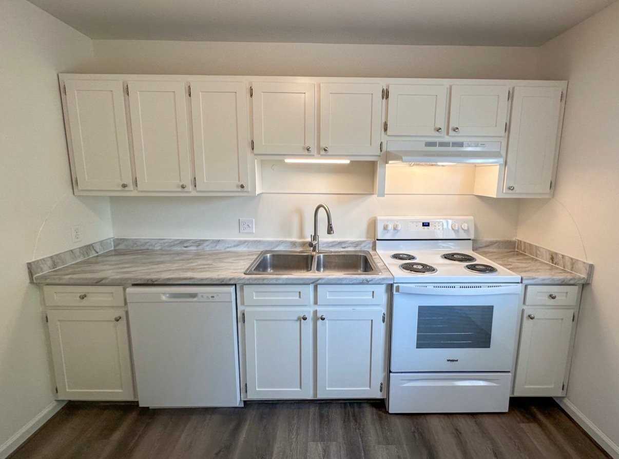 2104 Francis St #B - Photo 7 of 17