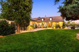 featured image of 7130 Gateshead Way