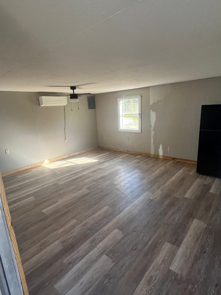 2138 Richardson Rd #C - Photo 3 of 12