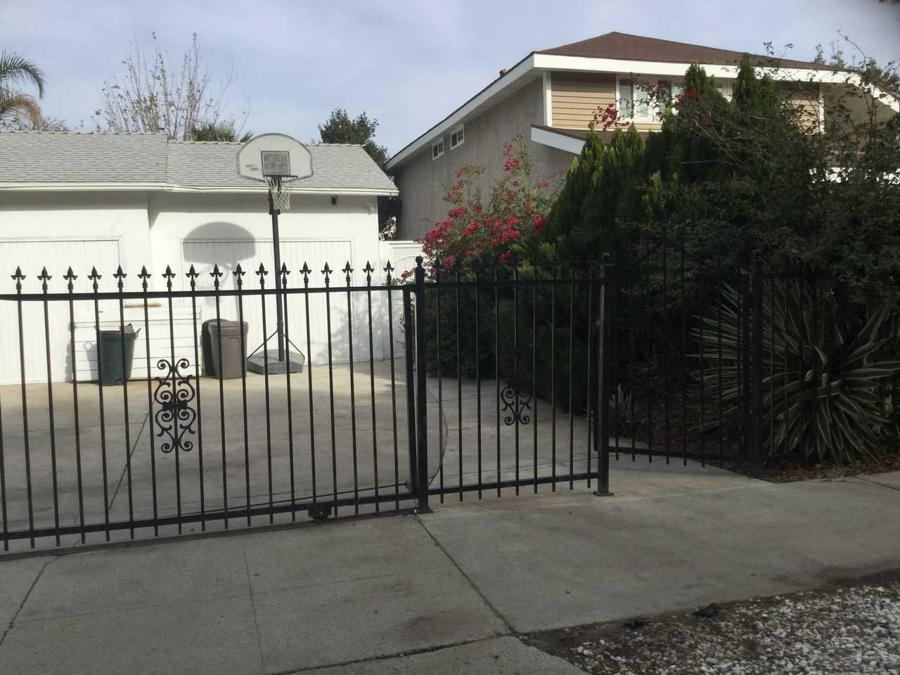 20957 Community St #ADU - Photo 2 of 17