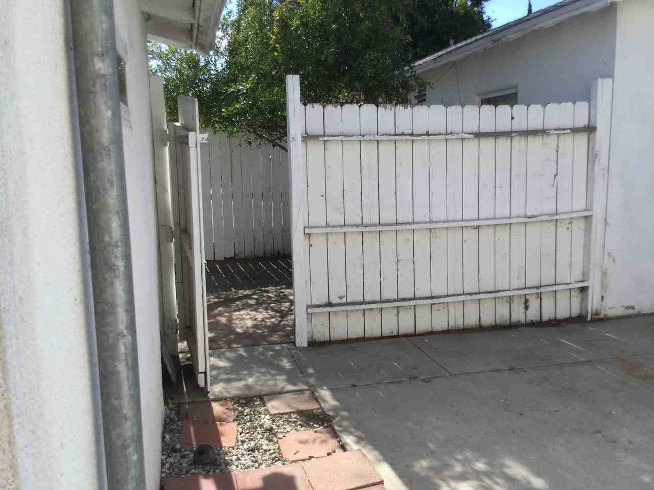 20957 Community St #ADU - Photo 5 of 17