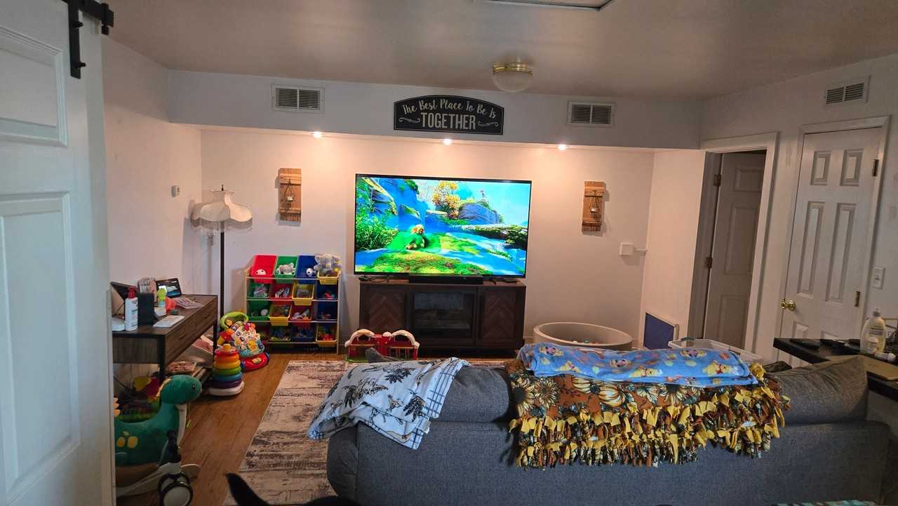 230 3rd Ave - Photo 4 of 11