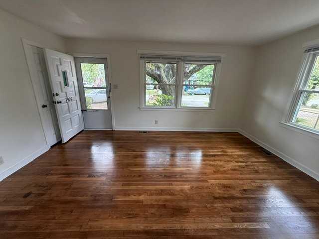 3925 Hilda St - Photo 6 of 10