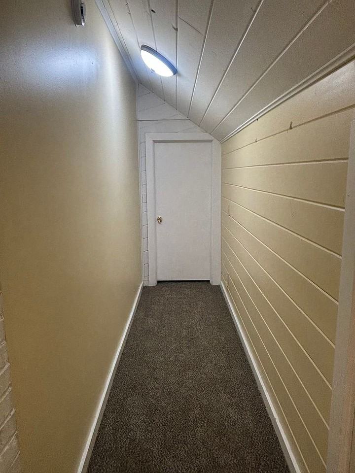 2500 Logan Ave N - Photo 3 of 14