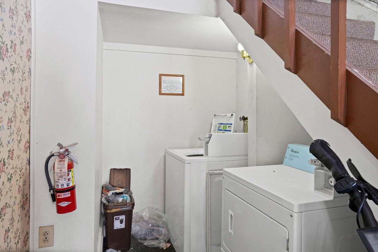47 Ten Broeck St #B - Photo 7 of 14