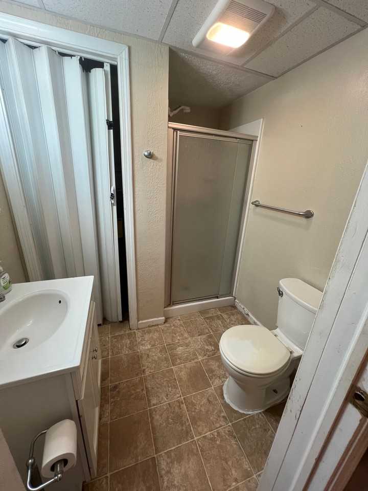 50 E 34th St #REAR - Photo 3 of 7