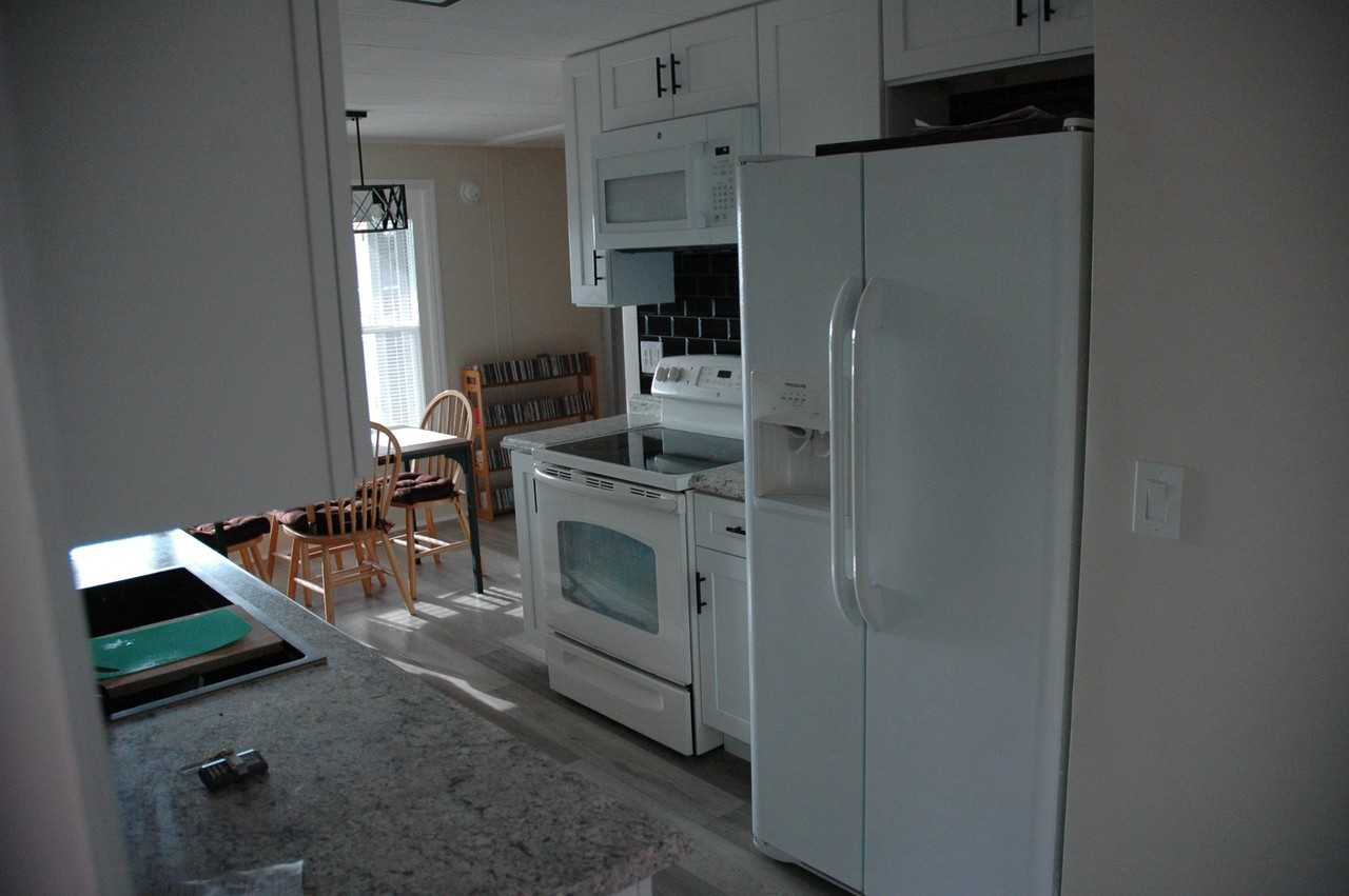 23 Kinsmen Dr - Photo 3 of 20
