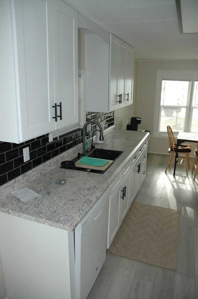 23 Kinsmen Dr - Photo 6 of 20