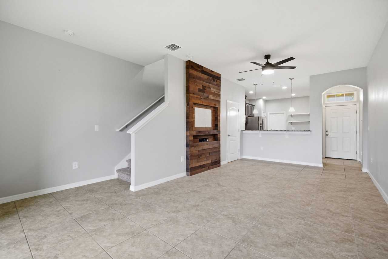 10903 Verawood Dr - Photo 5 of 14