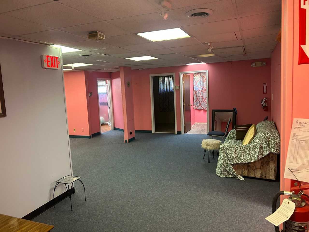 11 W Schuylkill Rd - Photo 2 of 6