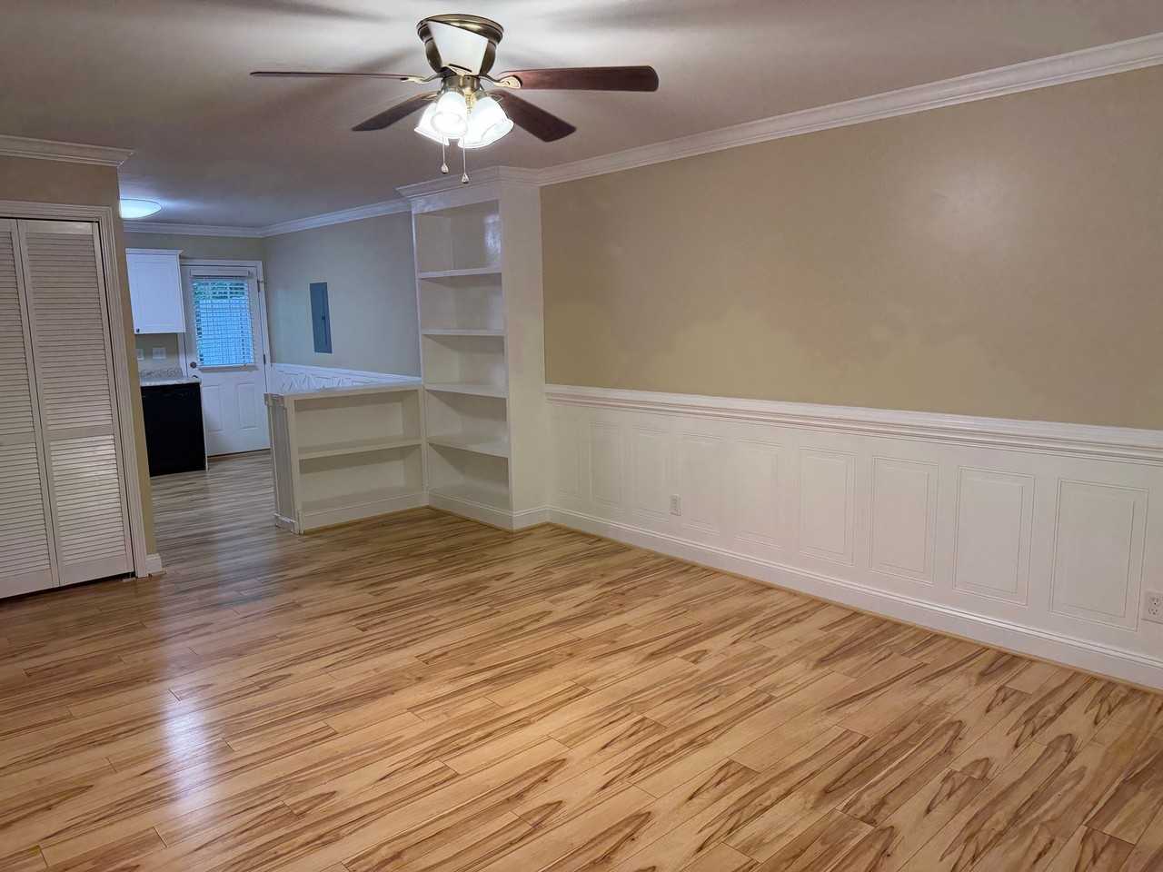 279 Rainey Rd - Photo 2 of 12