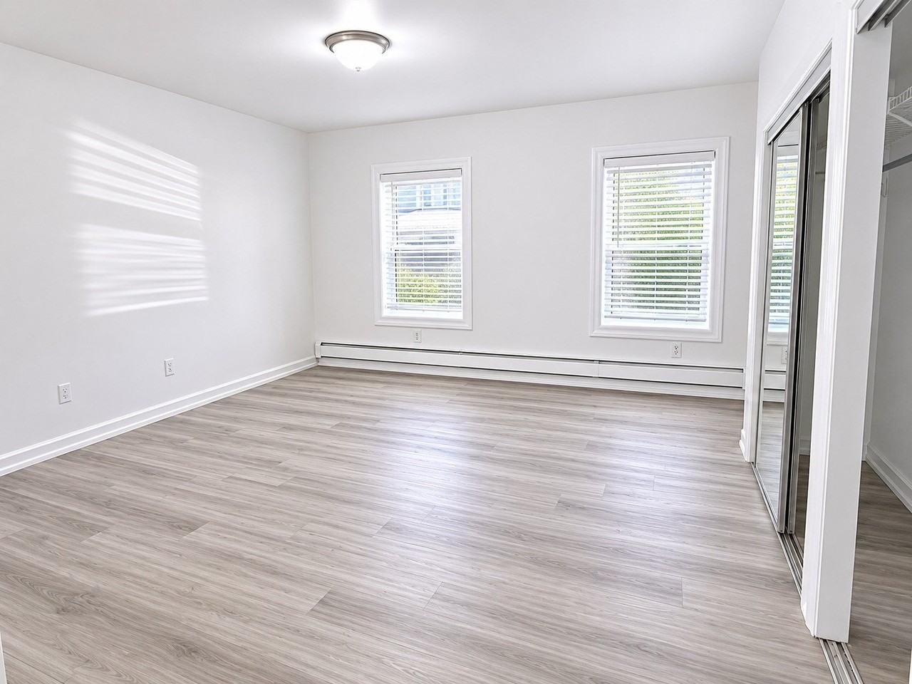 121 Brookside Ave #1F - Photo 3 of 13
