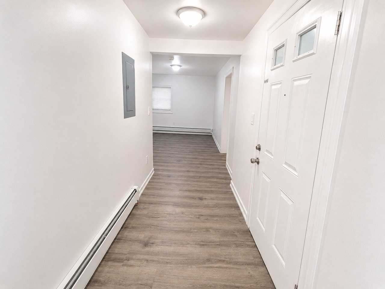 121 Brookside Ave #1F - Photo 4 of 13