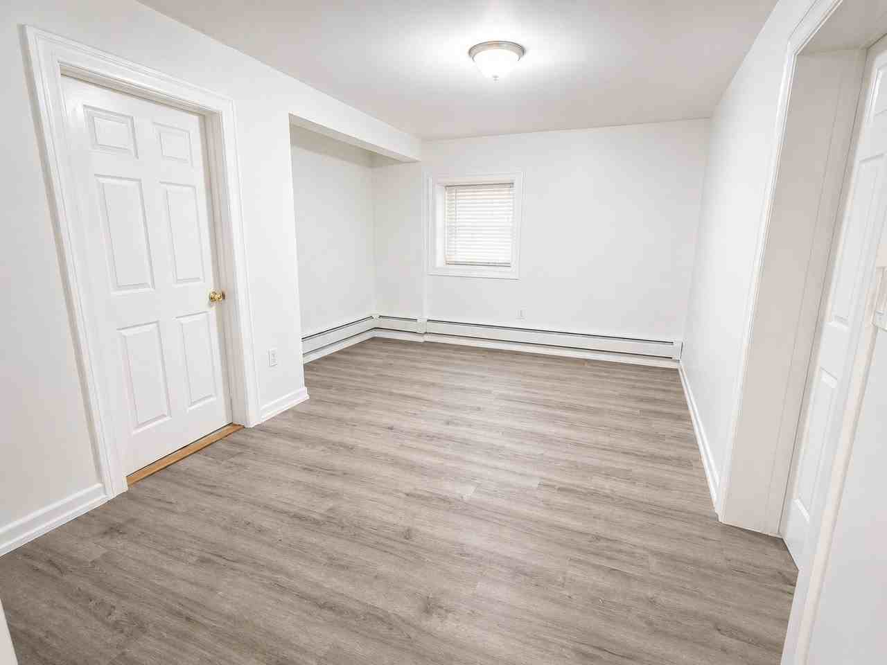 121 Brookside Ave #1F - Photo 5 of 13