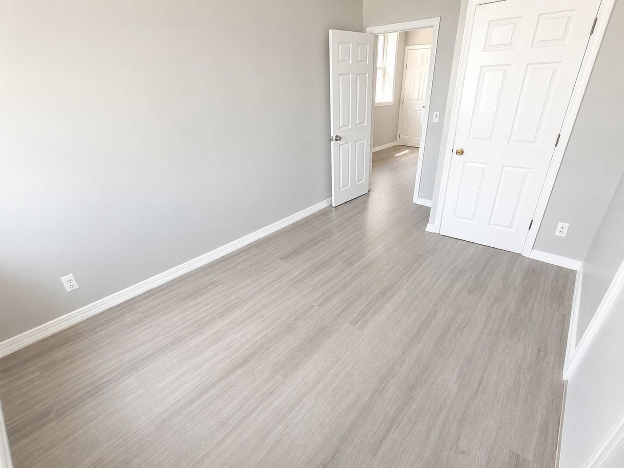 587 N 6th St #3B - Photo 2 of 6