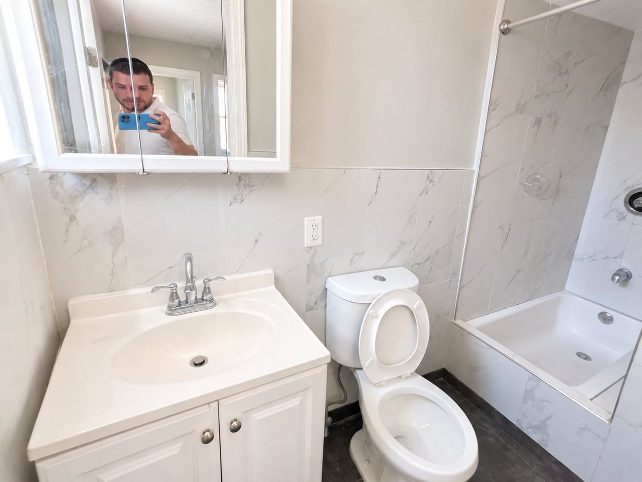 587 N 6th St #3B - Photo 6 of 6