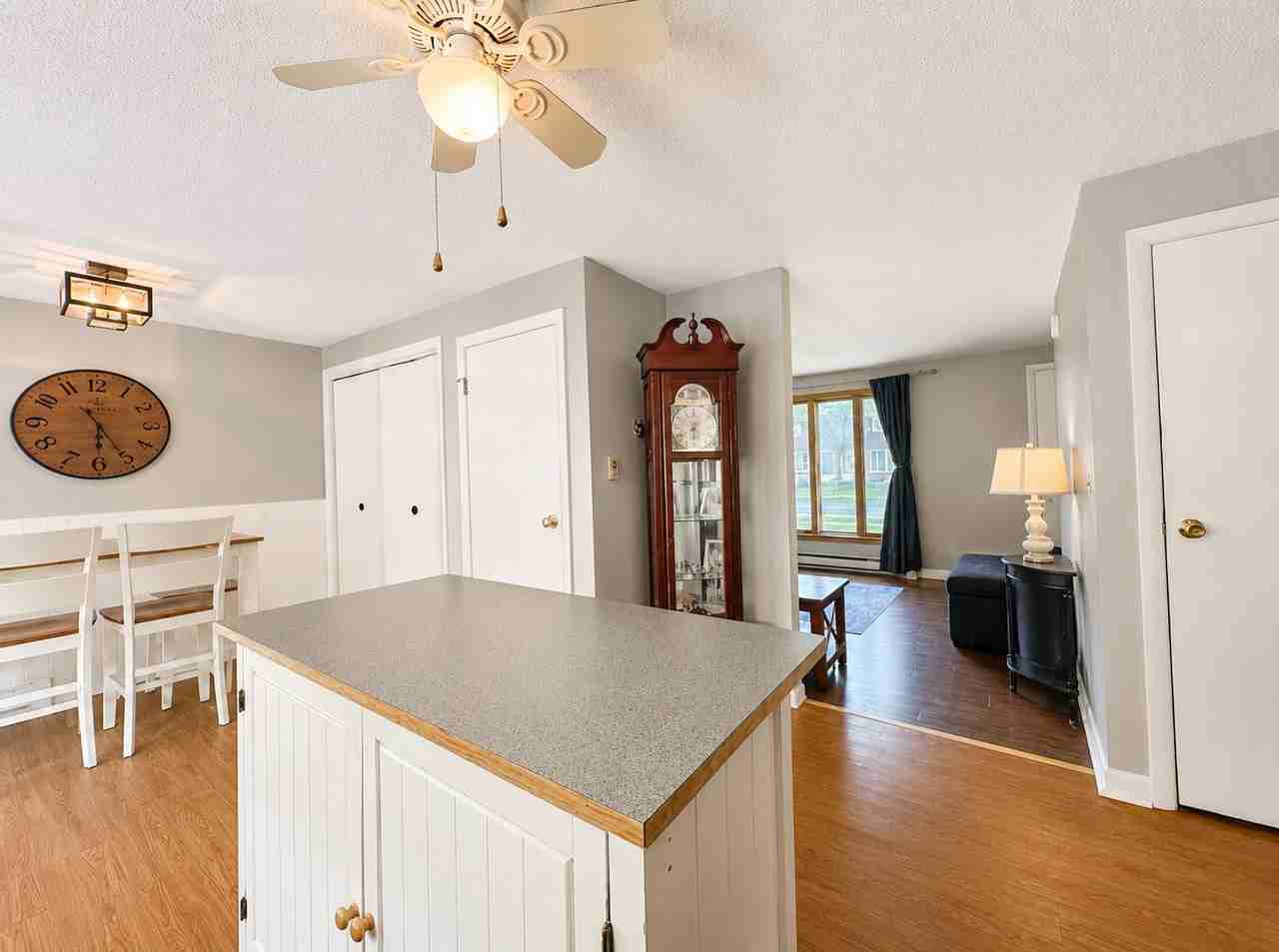 30 Villa Rd - Photo 2 of 20
