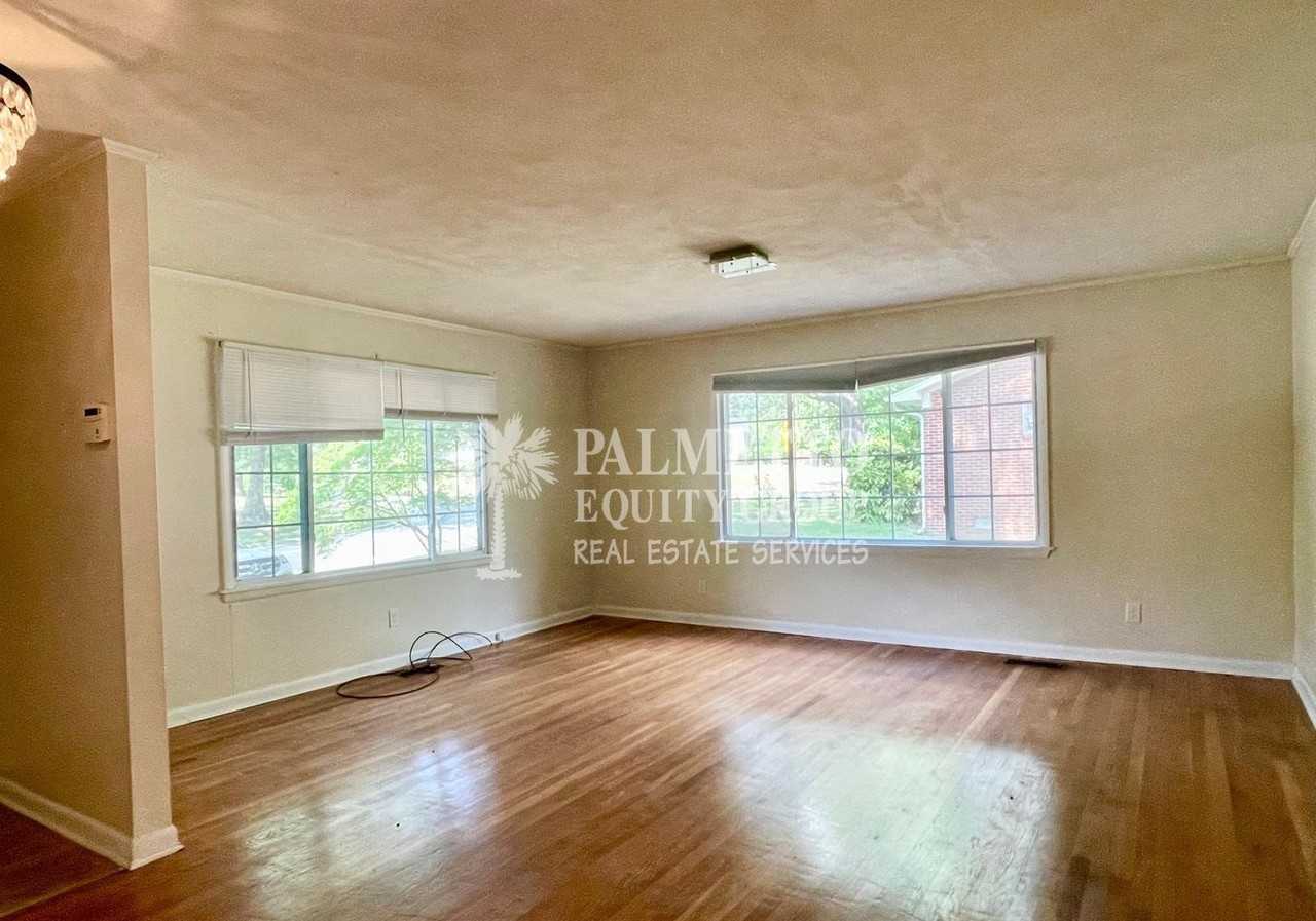 2409 W Cornwallis Dr - Photo 4 of 15
