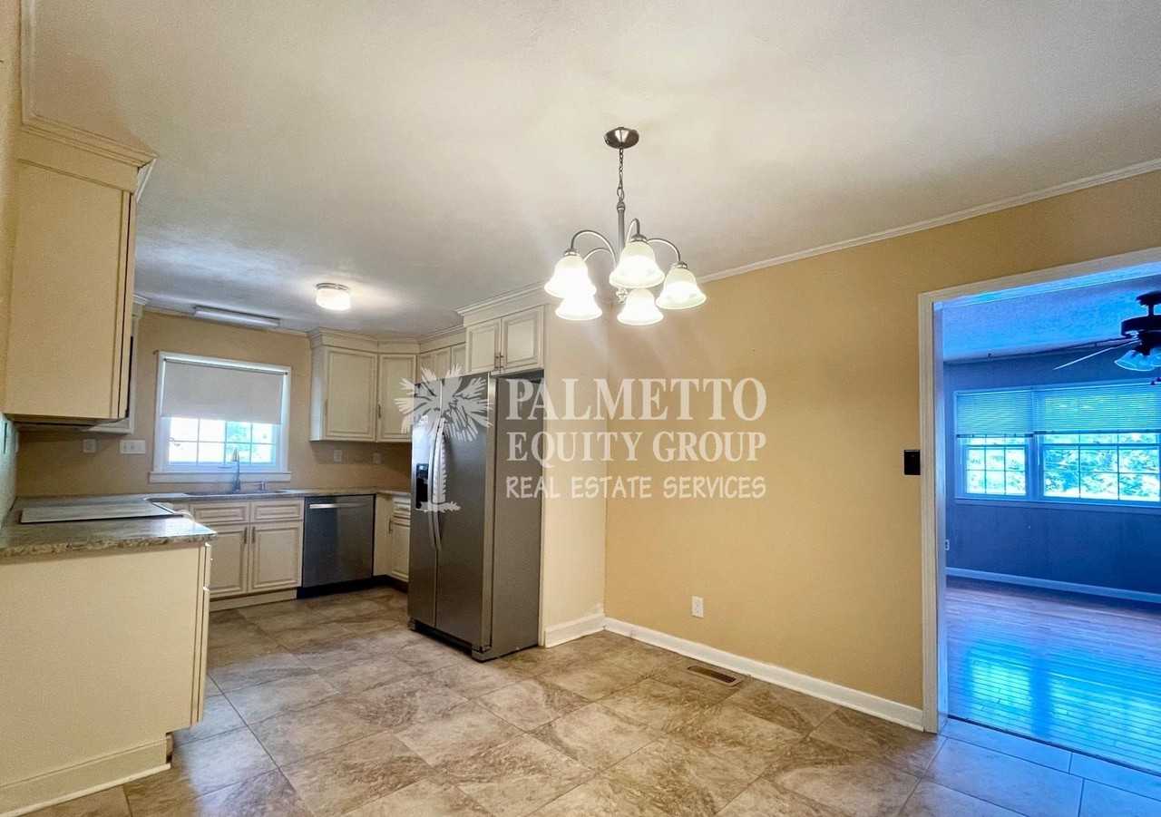 2409 W Cornwallis Dr - Photo 6 of 15