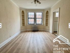 4829 N Damen Ave #4 - Photo 1 of 1