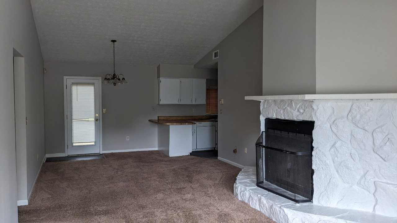 5520 Gladiator Way - Photo 3 of 10