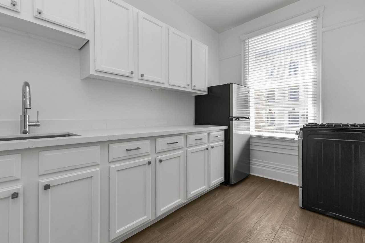 516 Ellis - Photo 3 of 19