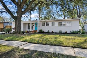 featured image of 5252 Santa Monica Blvd N