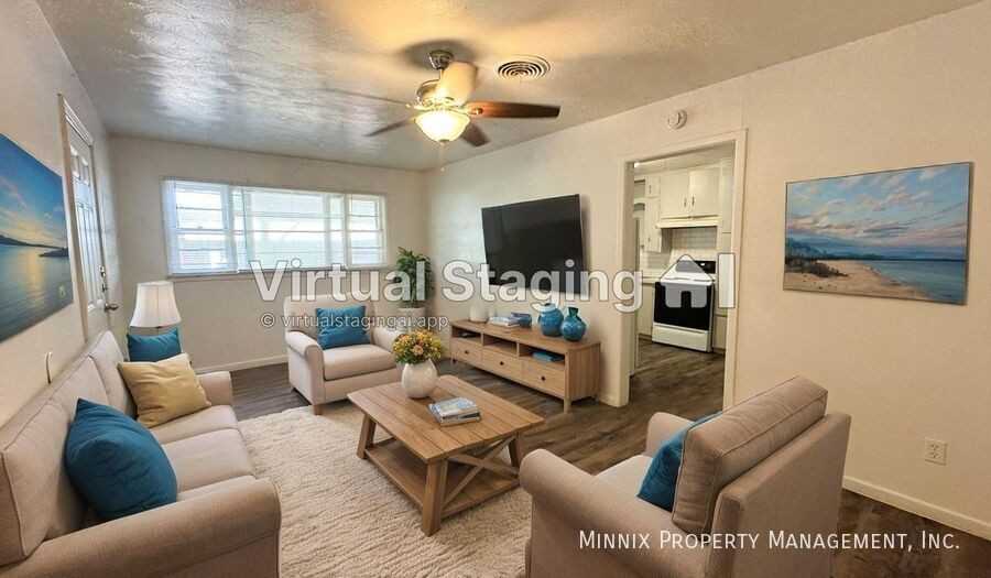 4411 31st St #A - Photo 2 of 18