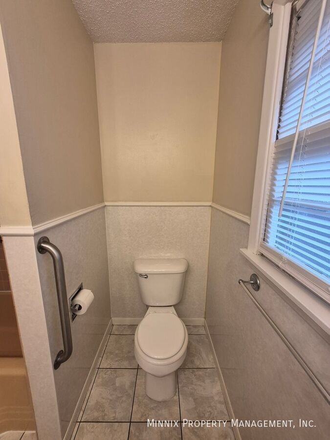 4224 Sw 2nd Ave #3 - Photo 7 of 50