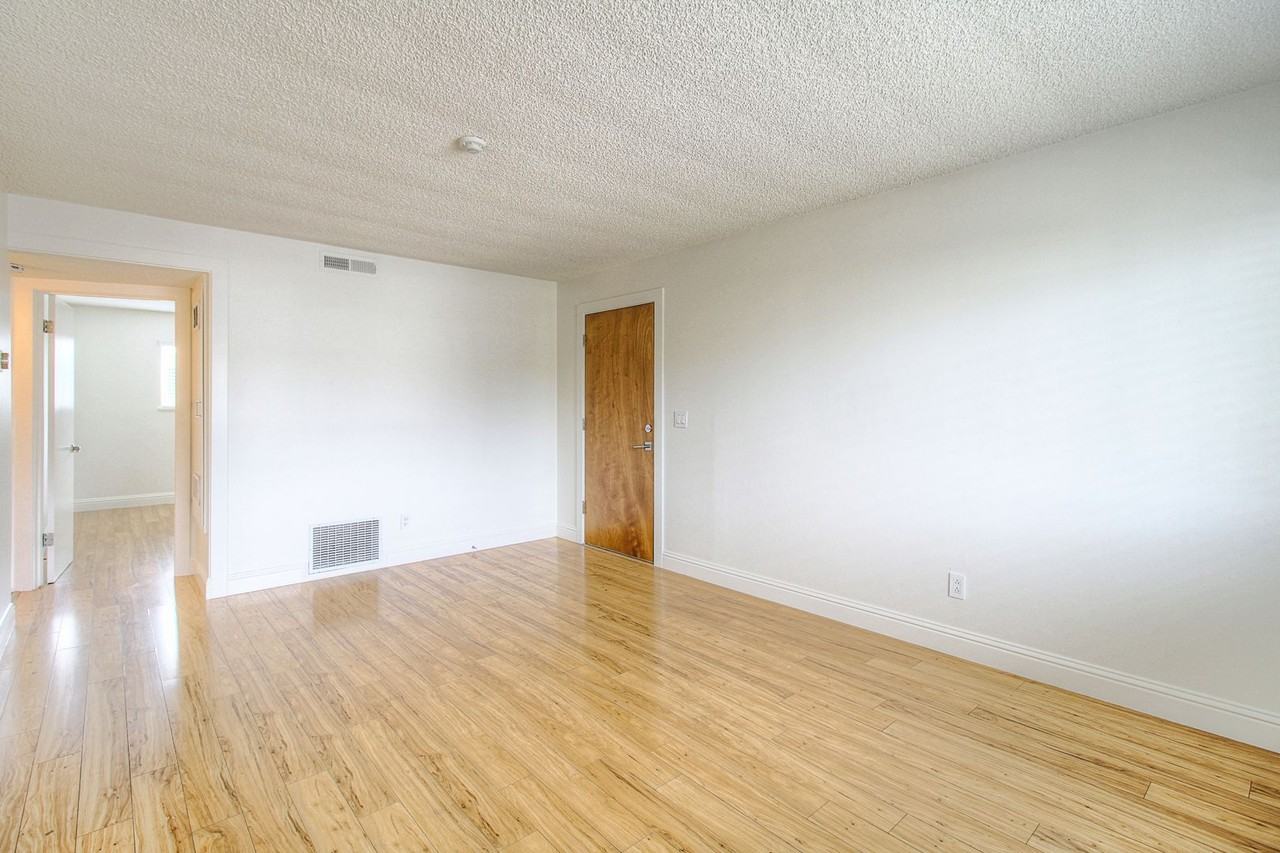 1532 Atlanta Ct #07 - Photo 6 of 16