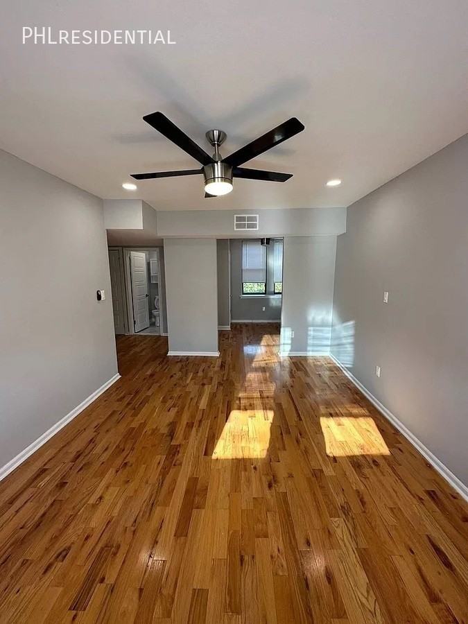 7057 Cresheim Rd #12 - Photo 7 of 12