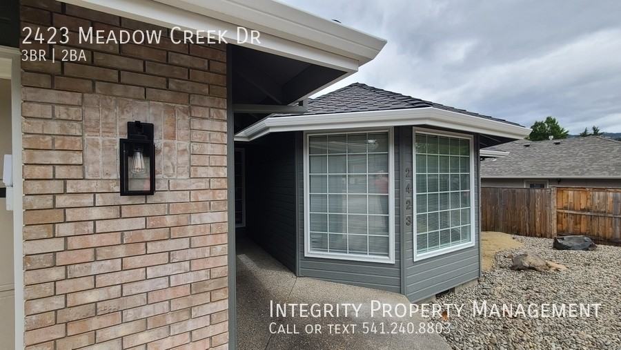 2423 Meadow Creek Dr - Photo 5 of 25