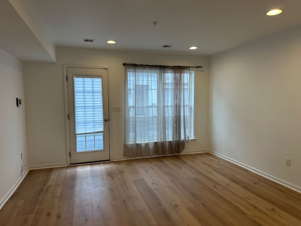 3206 Concord Way - Photo 2 of 18