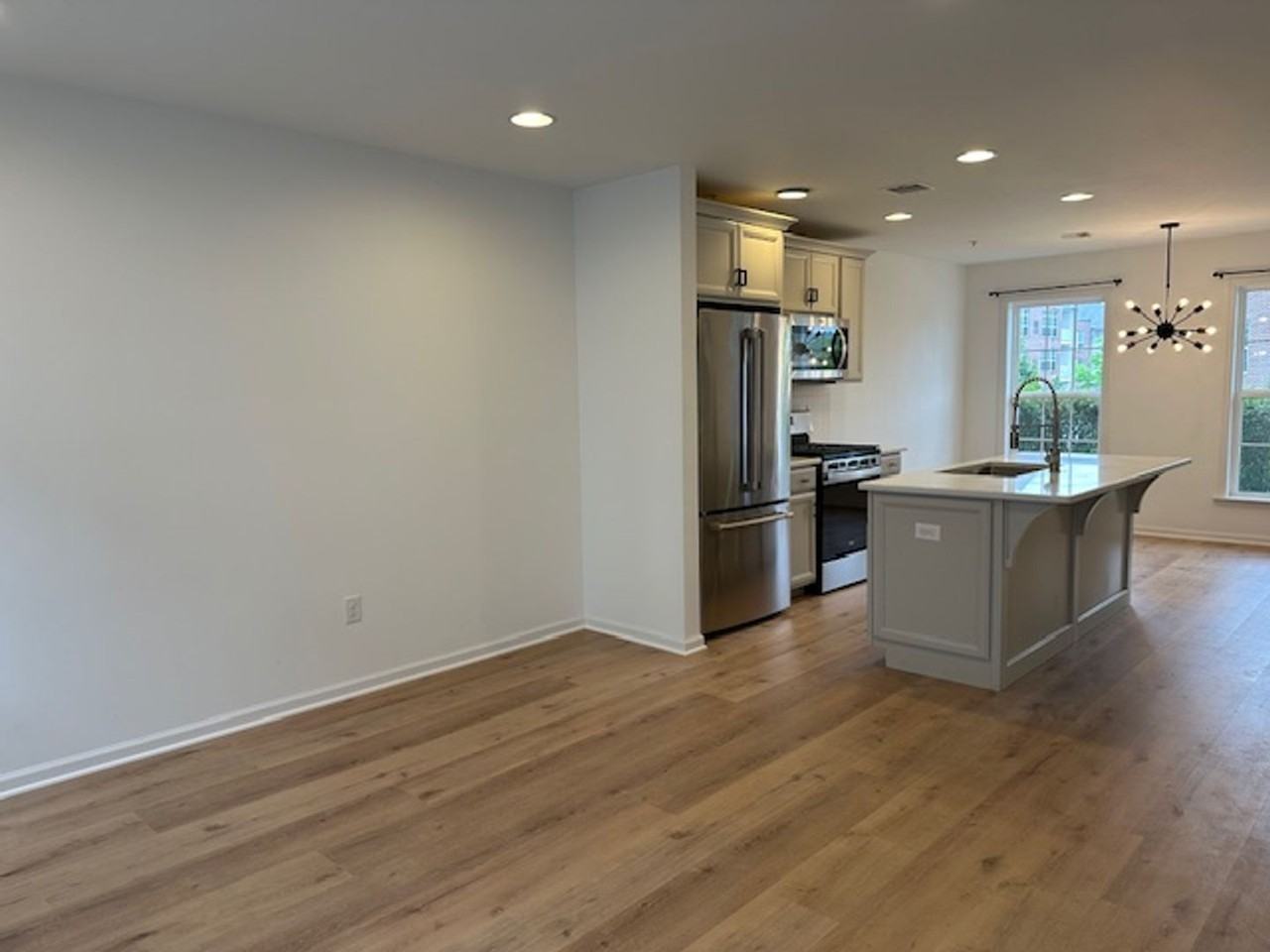 3206 Concord Way - Photo 5 of 18