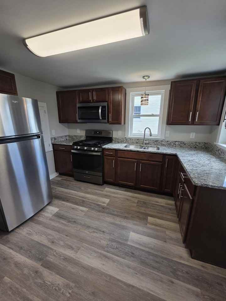 416 Pleasant Street - Photo 2 of 6