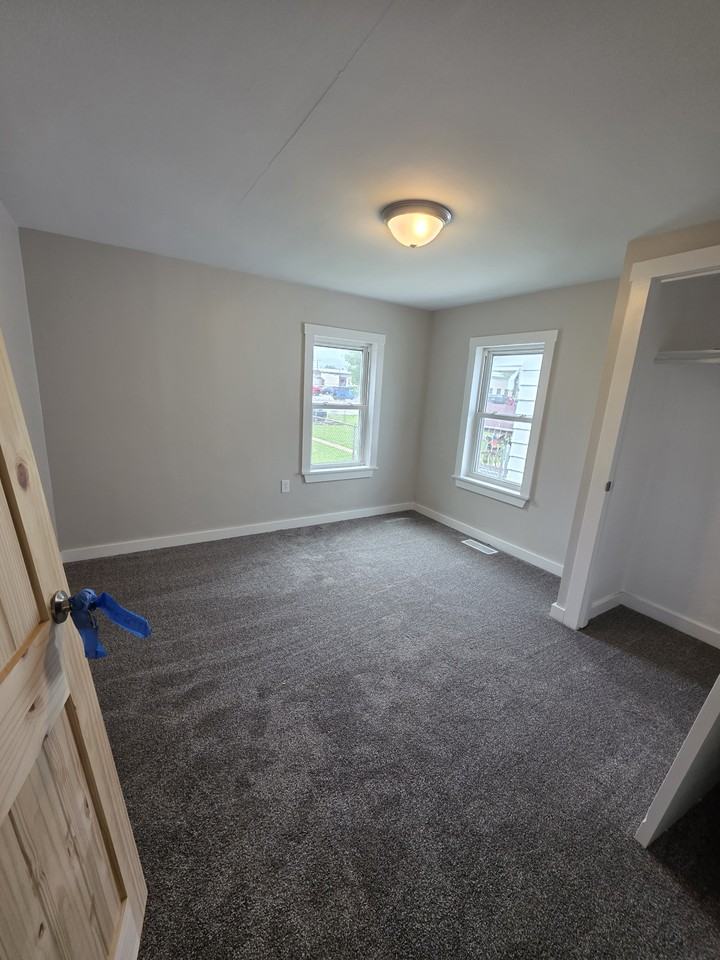 416 Pleasant Street - Photo 6 of 6