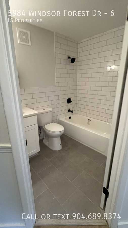 5984 Windsor Forest Dr #6 - Photo 6 of 9
