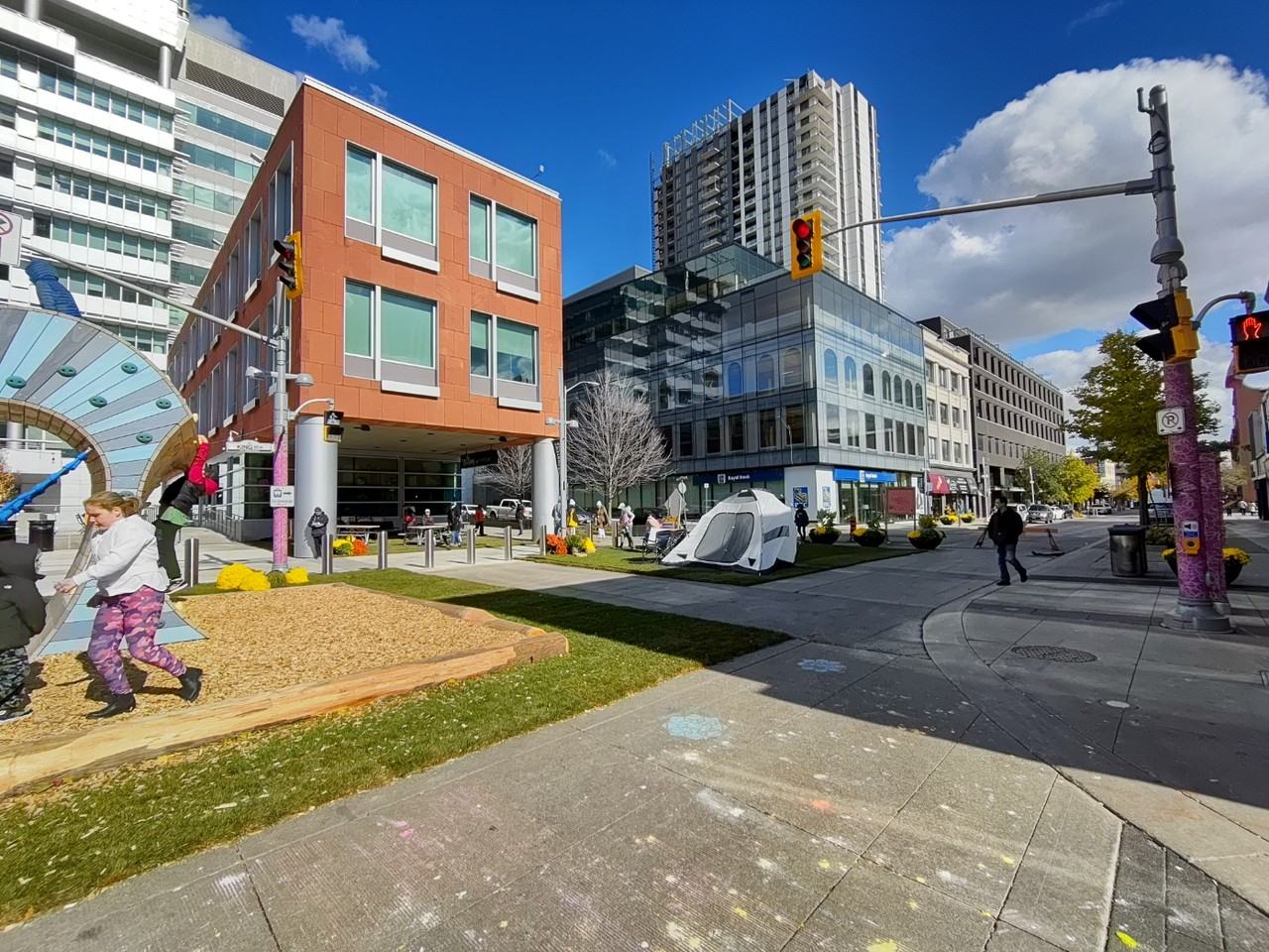 144 King Street West #306 - Photo 7 of 10