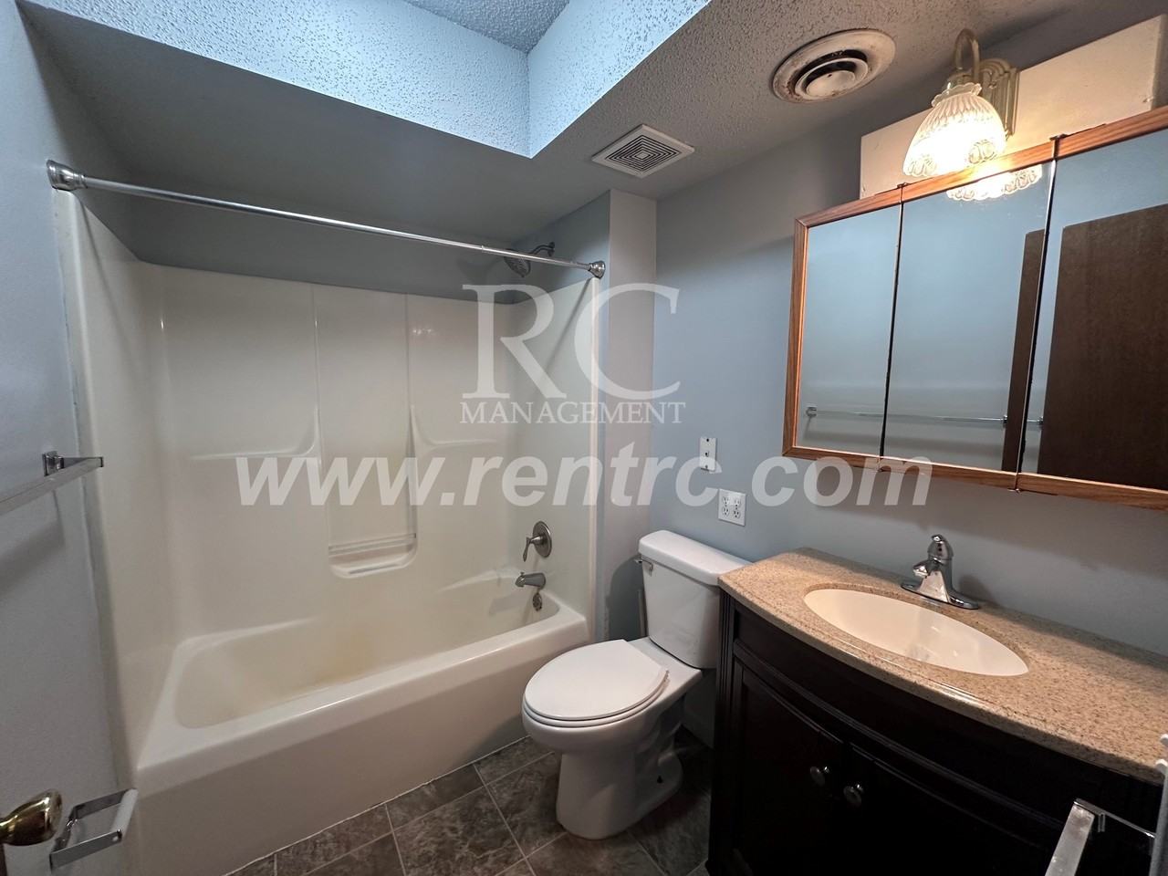 15986 Arrowhead Rd ## 4 - Photo 4 of 14